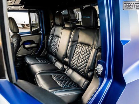 Used 2021 Jeep Gladiator Sport image 17