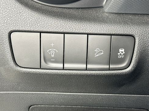 Used 2023 Hyundai Kona SEL image 10