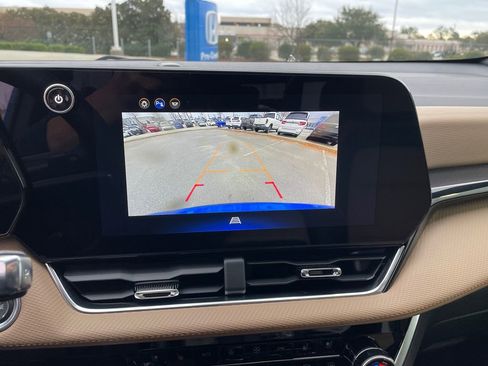 Used 2025 Chevrolet Equinox ACTIV w/ Convenience Package III image 41