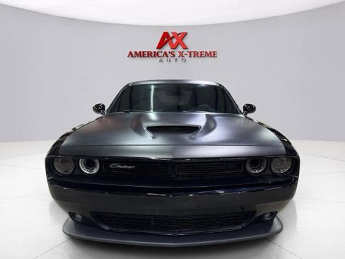 Used 2018 Dodge Challenger T/A image 2