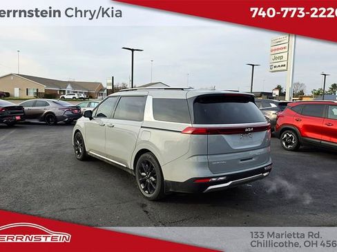 Used 2024 Kia Carnival SX Prestige image 5