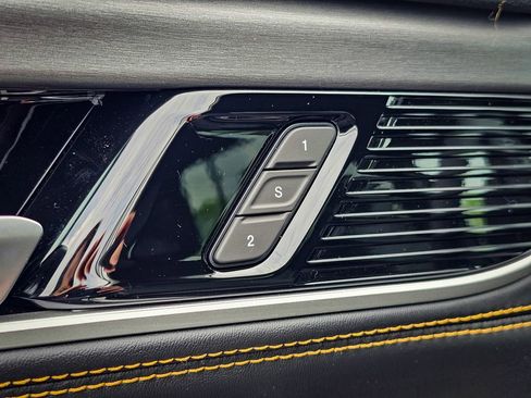 New 2026 Jeep Grand Wagoneer 4WD image 10