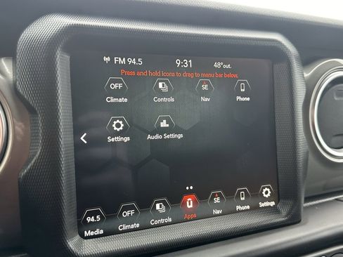 Used 2023 Jeep Wrangler Sahara image 29