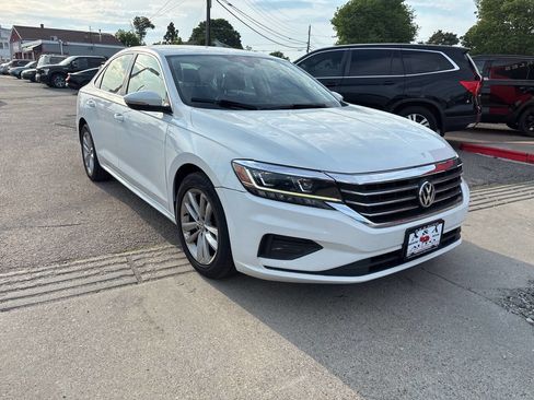 Used 2020 Volkswagen Passat 2.0T SE FWD image 10
