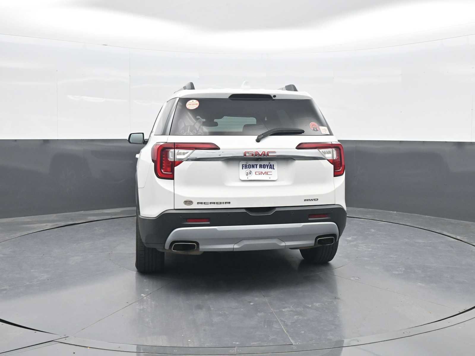 Used 2021 GMC Acadia SLT w/ LPO, Floor Liner Package AWD/4WD image 6