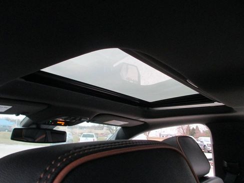 New 2026 GMC Canyon AT4 w/ Technology Plus Package image 17