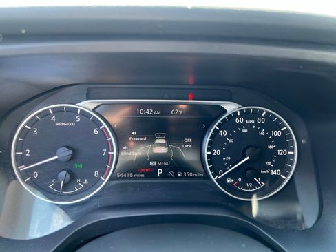 Used 2024 Nissan Rogue S FWD image 28