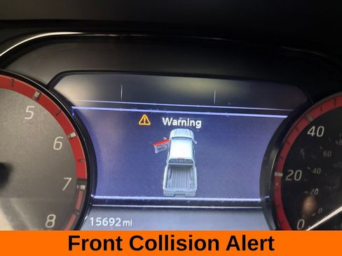 Used 2025 Nissan Frontier PRO-4X AWD/4WD image 15