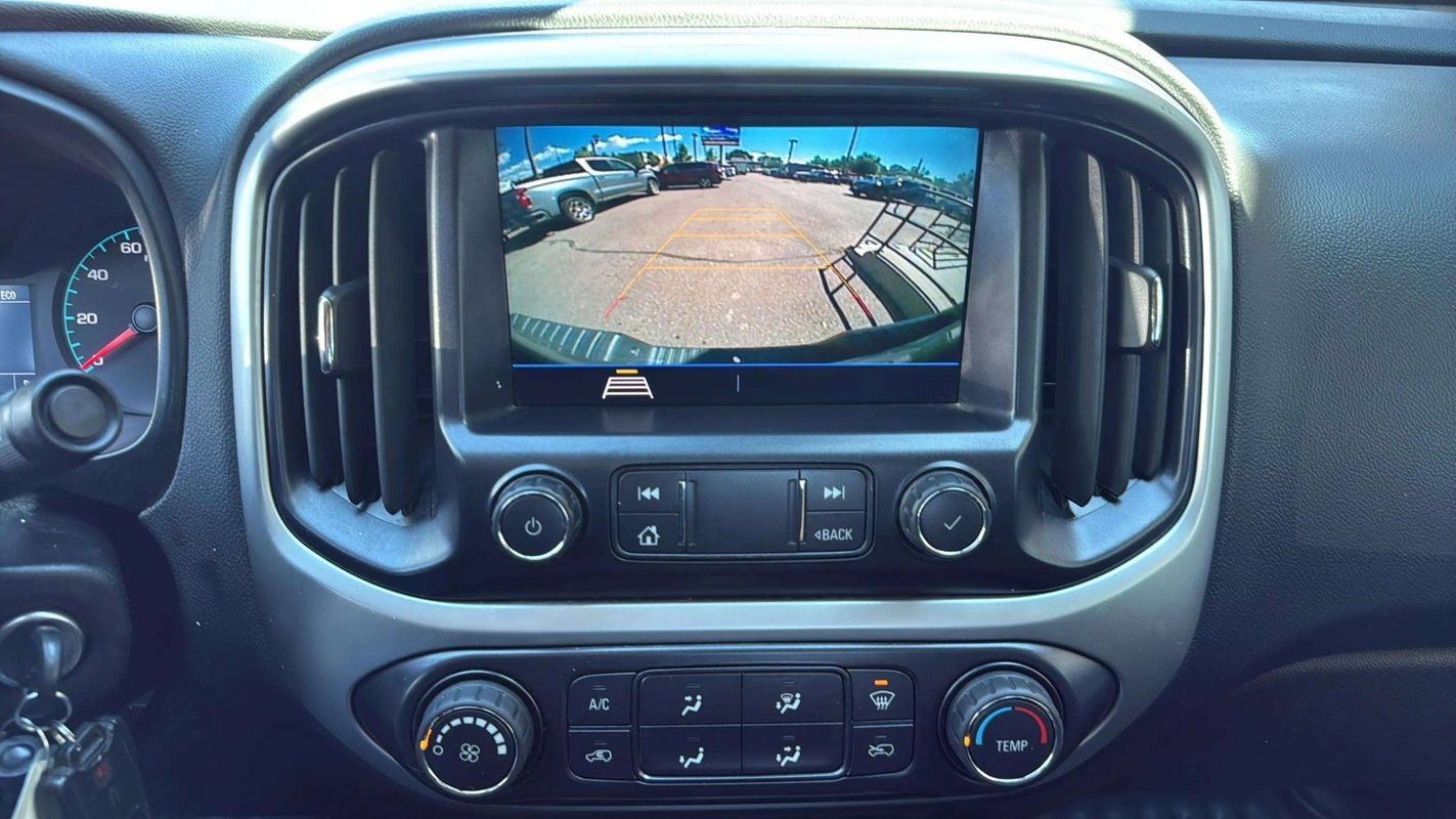 Used 2021 Chevrolet Colorado LT w/ Fleet Safety Package RWD image 10