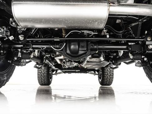 Used 2025 Ford Bronco Summertime image 48