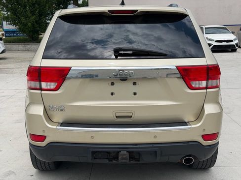 Used 2012 Jeep Grand Cherokee Limited w/ Trailer Tow Group AWD/4WD image 5