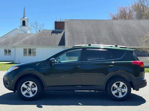 Used 2013 Toyota RAV4 XLE AWD/4WD image 4