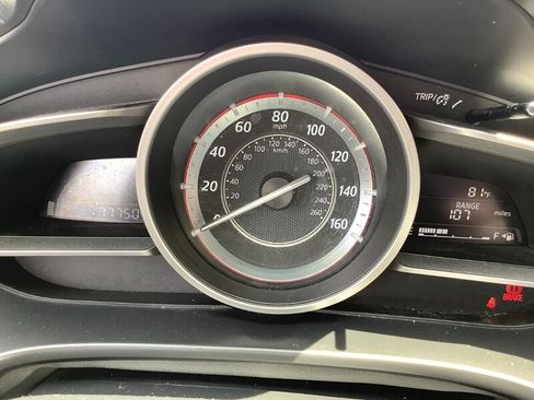 Used 2015 MAZDA MAZDA3 i Touring w/ Technology Package FWD image 27