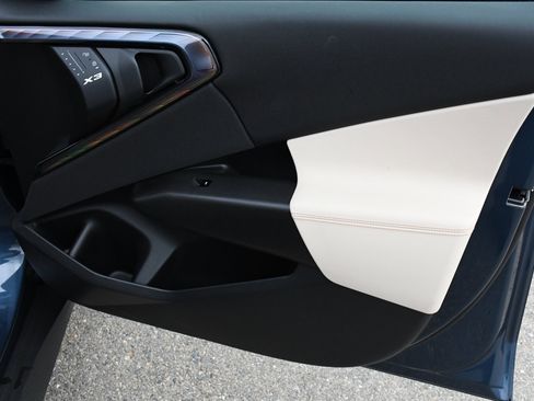 Certified 2025 BMW X3 xDrive30i w/ Convenience Package image 19