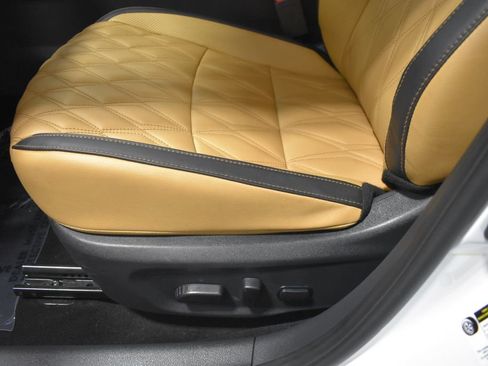 Certified 2023 Nissan Sentra SV w/ SV Premium Package FWD image 18