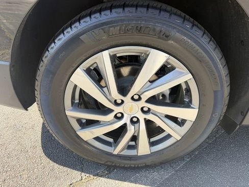 Used 2022 Chevrolet Equinox LT image 44