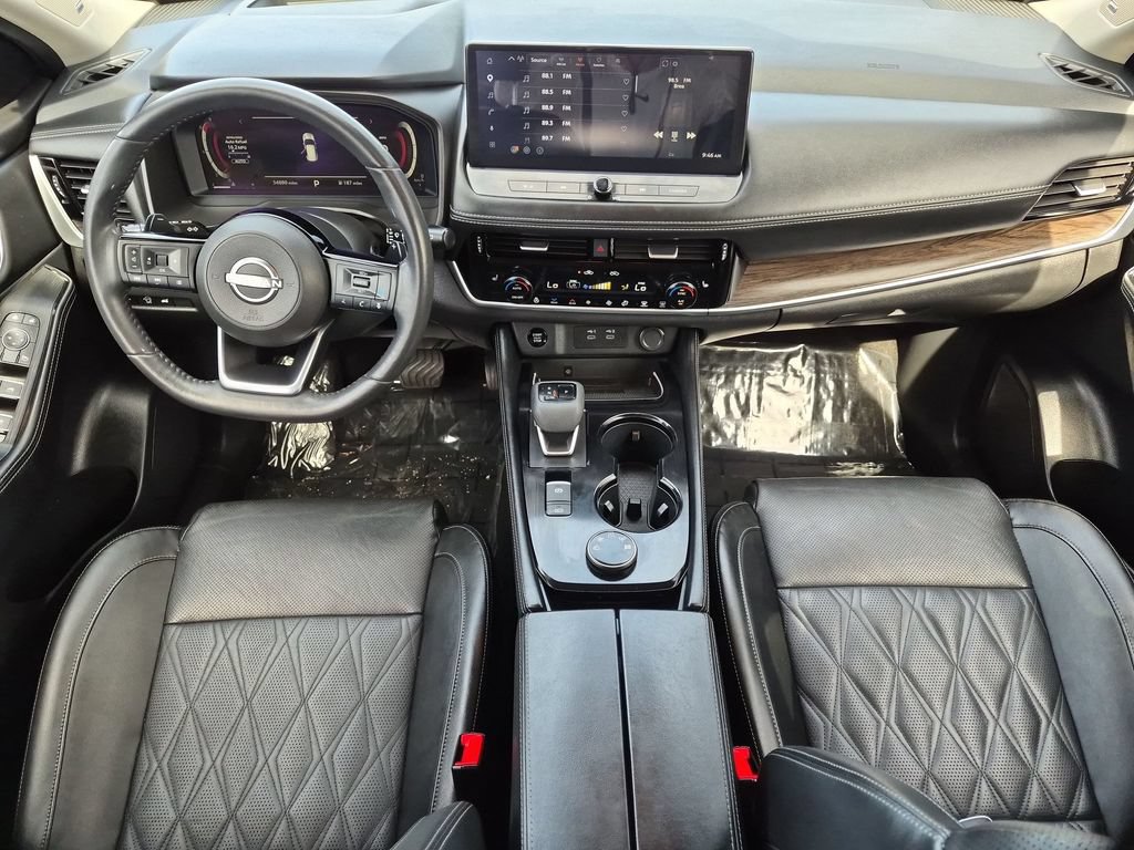 Used 2024 Nissan Rogue Platinum AWD/4WD image 14