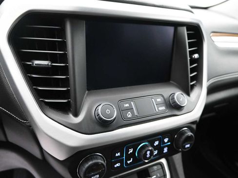 Used 2023 GMC Acadia SLE w/ Driver Convenience Package image 13