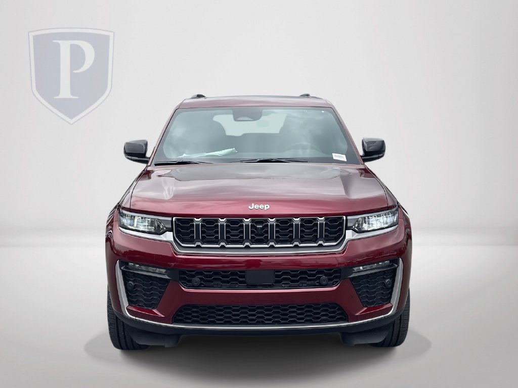 New 2026 Jeep Grand Cherokee Limited w/ Luxury Tech Group II AWD/4WD image 3