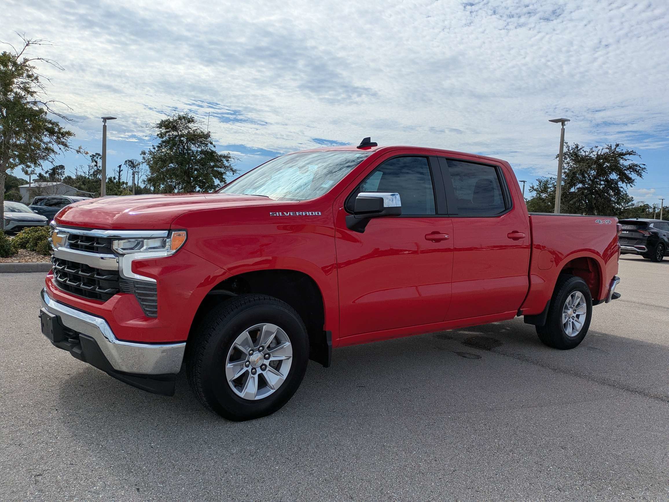 Used 2026 Chevrolet Silverado 1500 LT AWD/4WD image 8