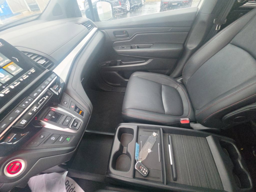Used 2025 Honda Odyssey Sport-L image 23