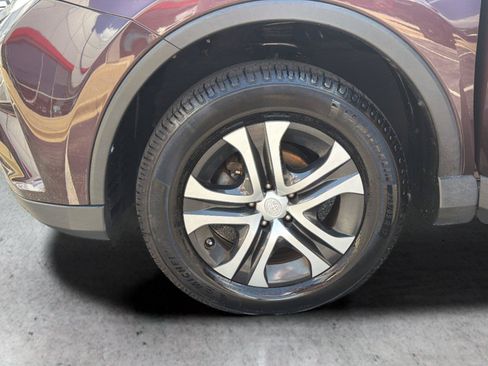Used 2018 Toyota RAV4 LE w/ All Weather Liner Package AWD/4WD image 32