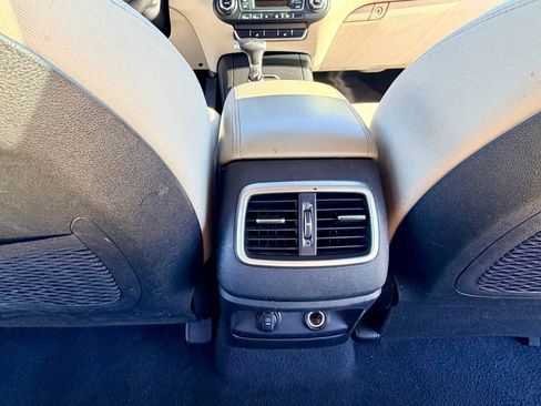 Used 2019 Kia Sorento FWD w/ Option Group 020 image 71