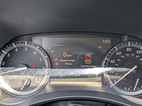 Used 2020 Toyota Highlander XLE image 26