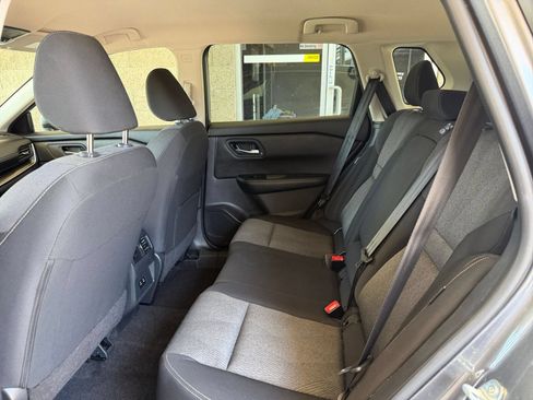 Used 2025 Nissan Rogue SV AWD/4WD image 28