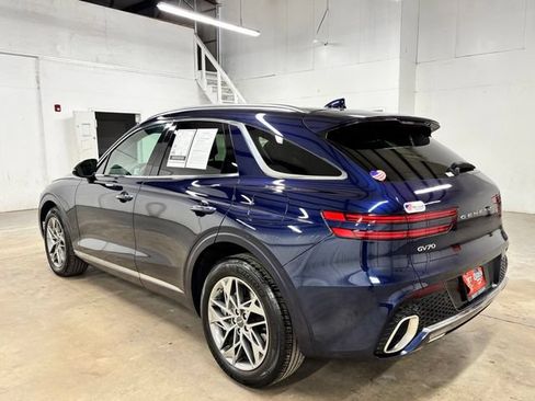 Used 2025 Genesis GV70 2.5T AWD/4WD image 5