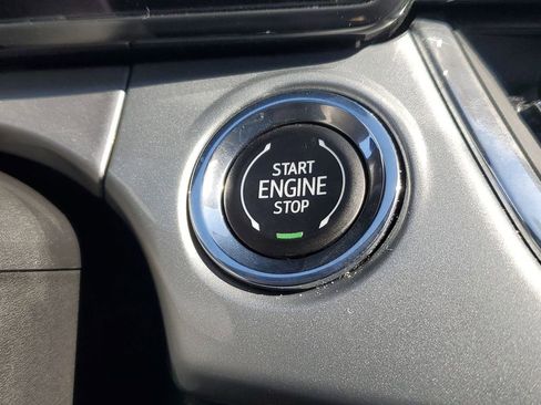 Used 2024 Chevrolet Trax LT image 35