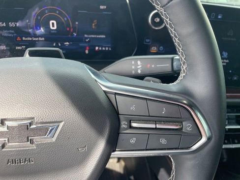 Used 2025 Chevrolet Traverse Z71 w/ Enhanced Driving Package image 12