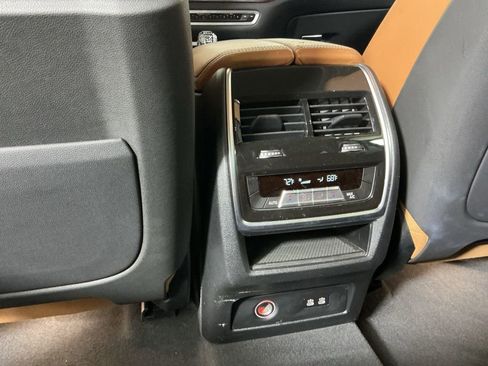 Certified 2022 BMW X7 xDrive40i w/ Executive Package image 26