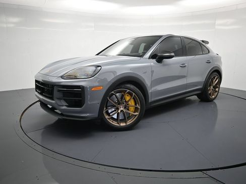 Certified 2026 Porsche Cayenne Turbo GT AWD/4WD image 44