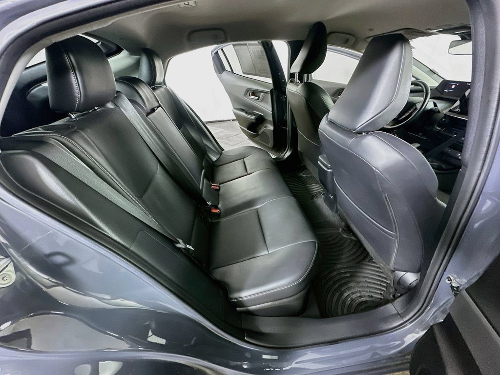 Used 2023 Toyota Prius XLE FWD image 12