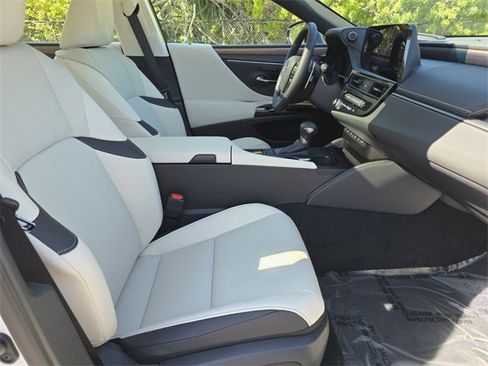 New 2025 Lexus ES 350 w/ Premium Package image 10