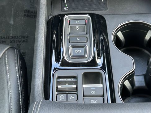 Used 2023 Honda Pilot EX-L image 18