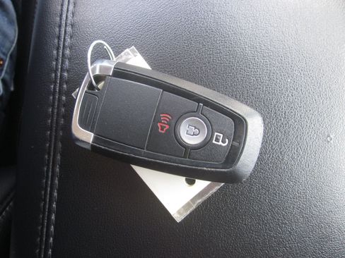 Used 2024 Ford Edge SEL AWD/4WD image 14