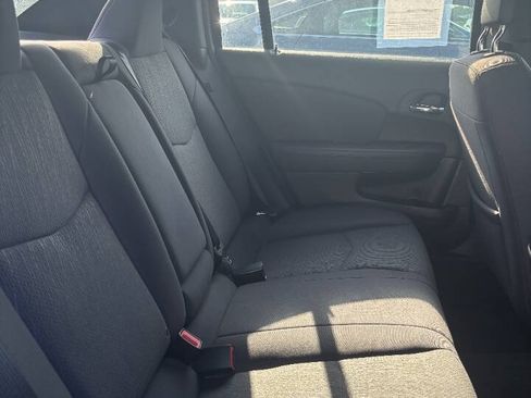 Used 2013 Chrysler 200 LX FWD image 7