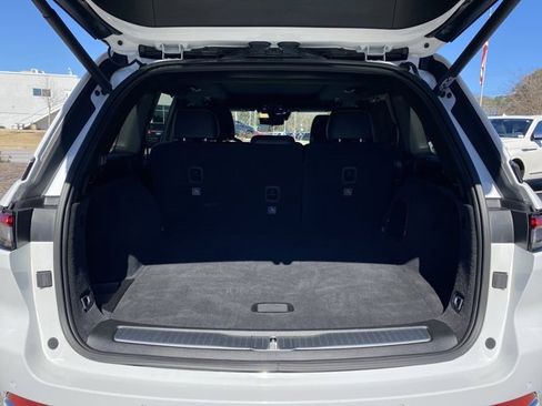 Used 2023 Jeep Grand Cherokee Overland w/ Luxury Tech Group IV image 33