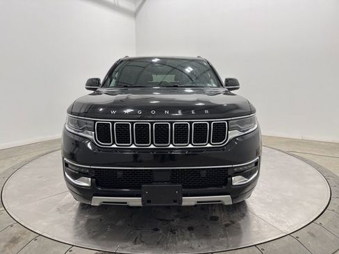 Used 2024 Jeep Wagoneer Series II image 2