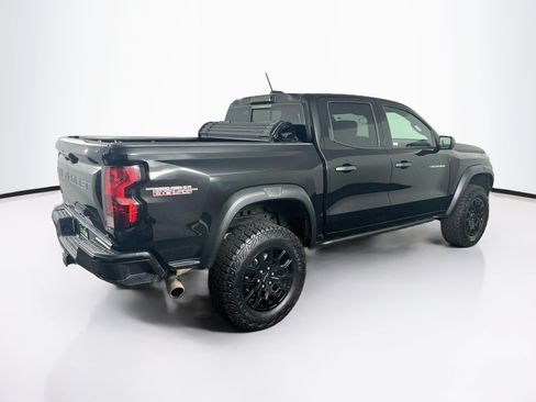 Used 2024 Chevrolet Colorado Trail Boss w/ Technology Package AWD/4WD image 9