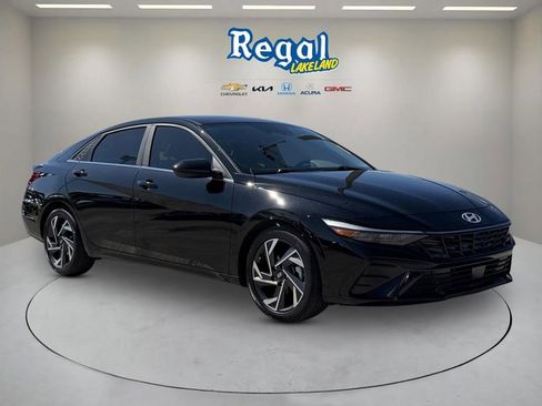 Used 2024 Hyundai Elantra SEL w/ Convenience Package FWD image 1