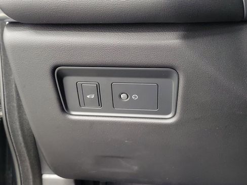 Used 2023 Jaguar F-PACE S image 25