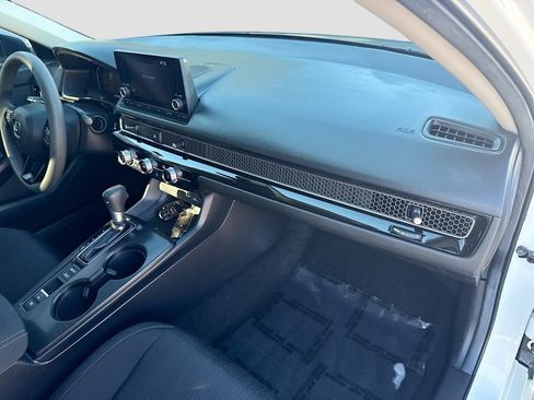 Used 2024 Honda Civic LX image 27