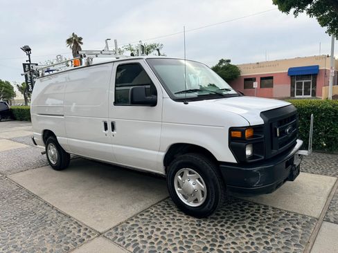 Used 2013 Ford E-150 and Econoline 150 w/ PWR Group RWD image 3