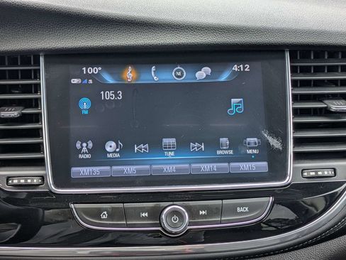 Used 2020 Buick Encore Essence w/ Experience Buick Package AWD/4WD image 10