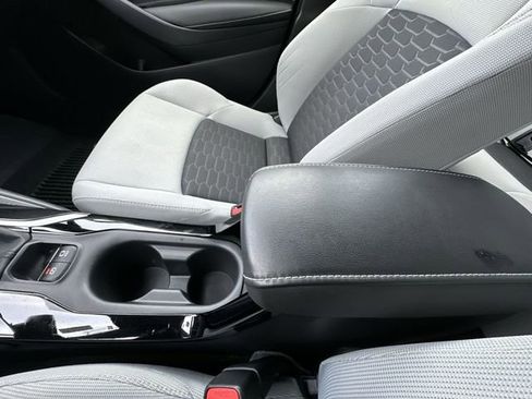 Used 2020 Toyota Corolla SE image 25