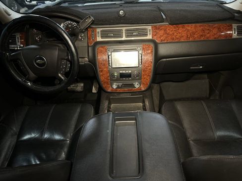 Used 2009 Chevrolet Silverado 3500 LTZ w/ LTZ Plus Package image 7