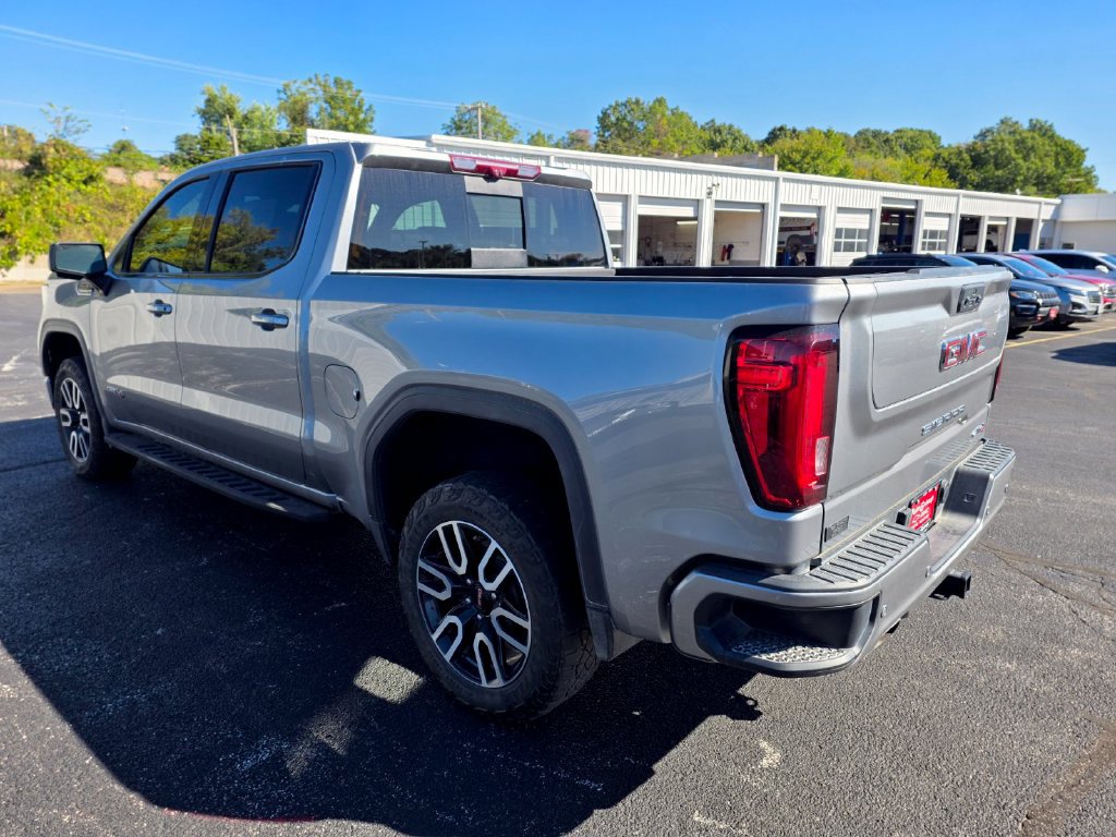 Used 2024 GMC Sierra 1500 AT4 w/ Technology Package AWD/4WD image 6